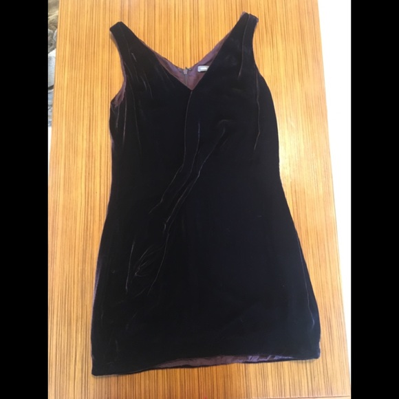 Beautiful burgundy velvet dress from Vince - Picture 1 of 3